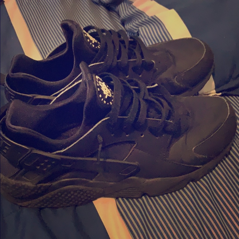 Nike Huarache black